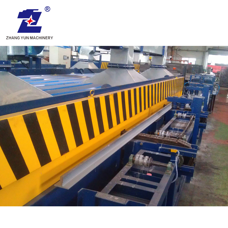 Machine de fabrication de rail Guide de production d'ascenseur en acier inoxydable de ligne de convoyeur